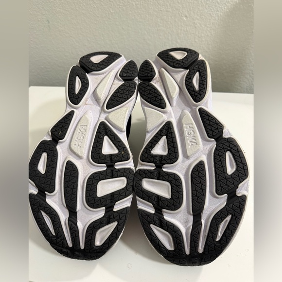 Hoka Bondi 8 Men's Black Athletic Shoes - Picture 8 of 10